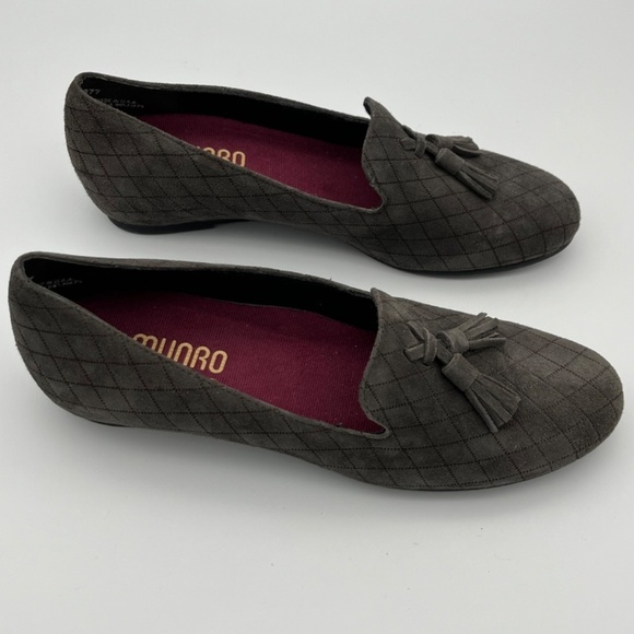 Munro Tallie Slip On Suede Gray Quilted Pattern Flat; Size 7.5N - Picture 4 of 11